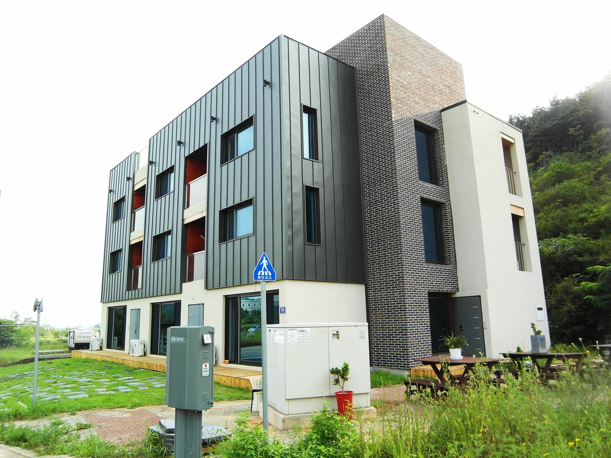 Leeon Guest House Incshon Kültér fotó